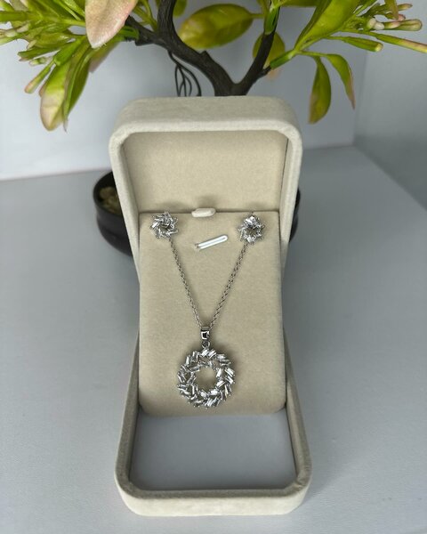 Necklace Set