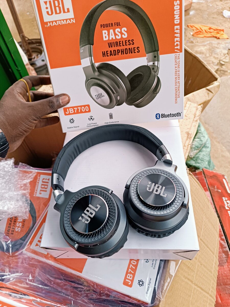 Écouteurs bluetooth JBL Neuf