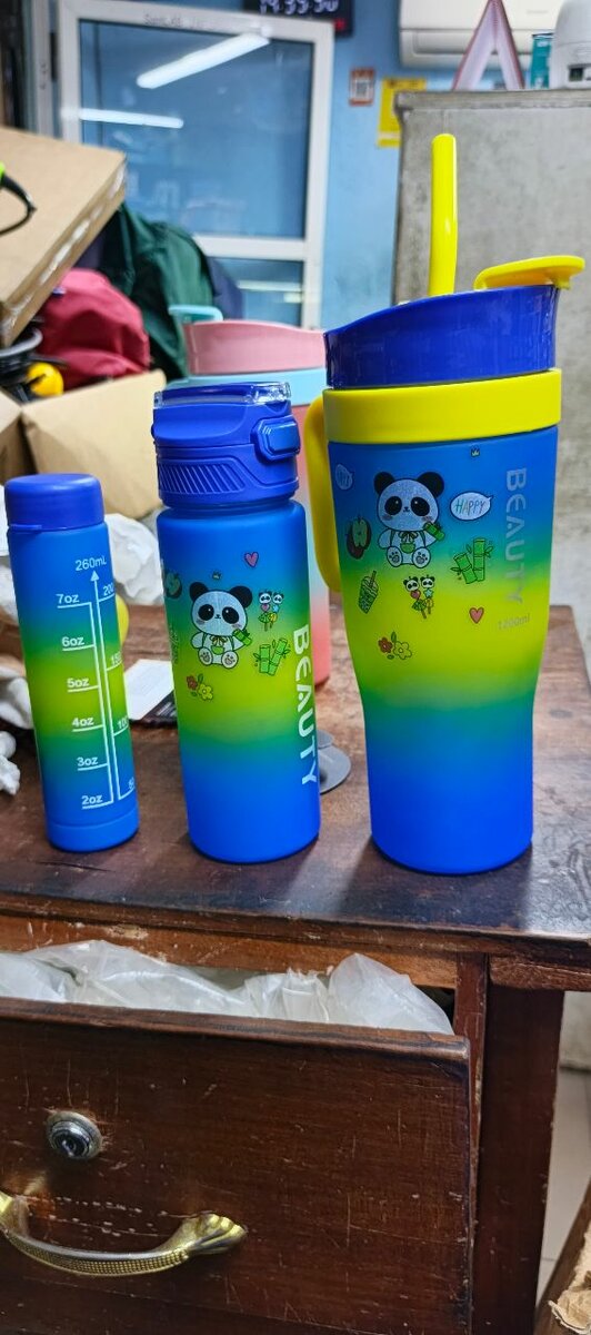 Bouteille d'eau à dégradé coloré