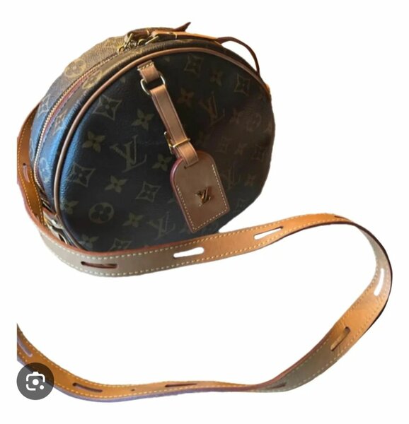 LOUIS VUITTON AUTHENTIQUE  MADE IN FRANCE