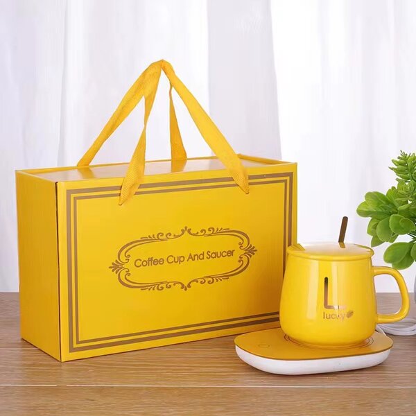 Tasse à Café et Soucoupe Élégante