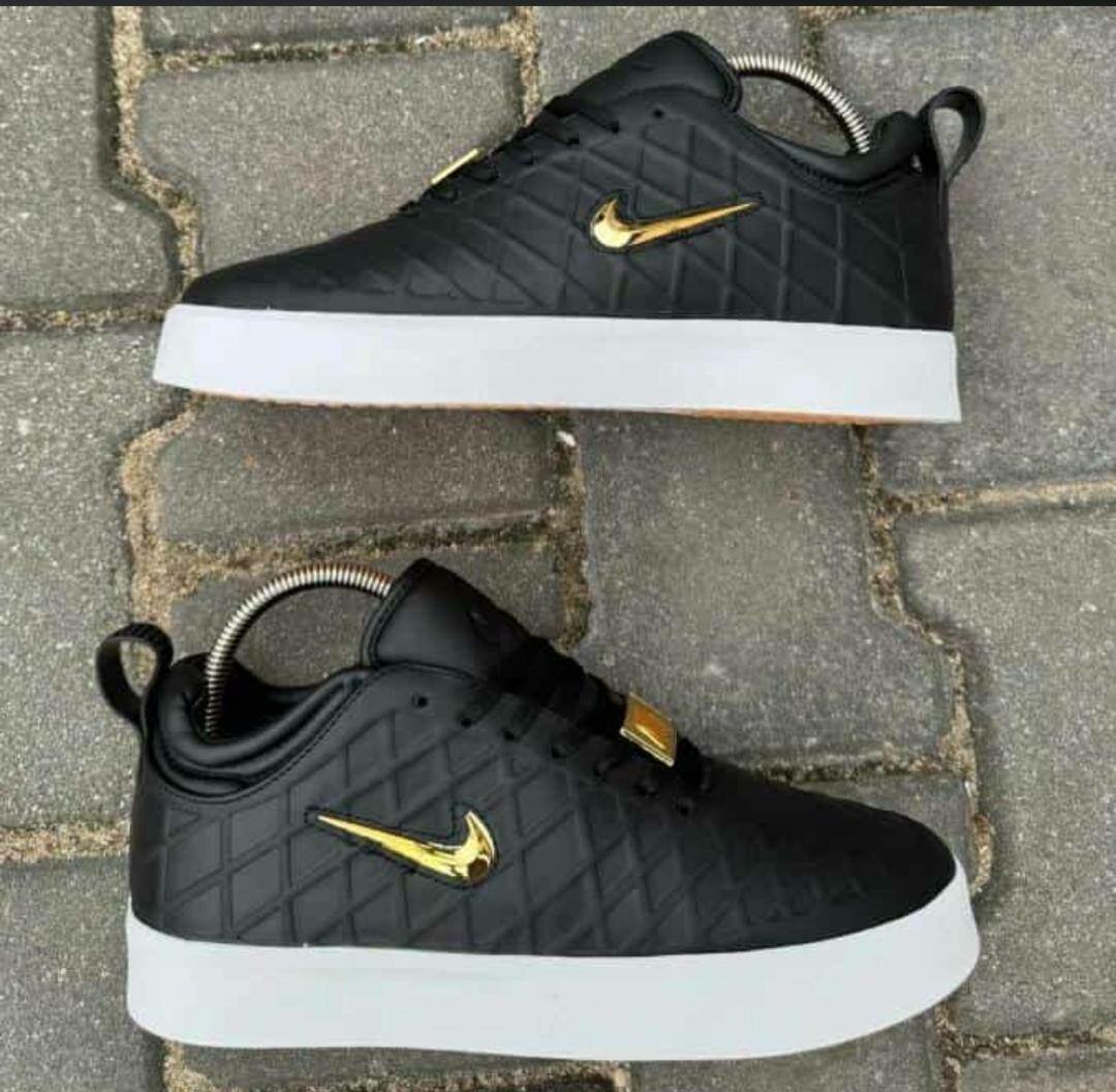 Paires Nike
