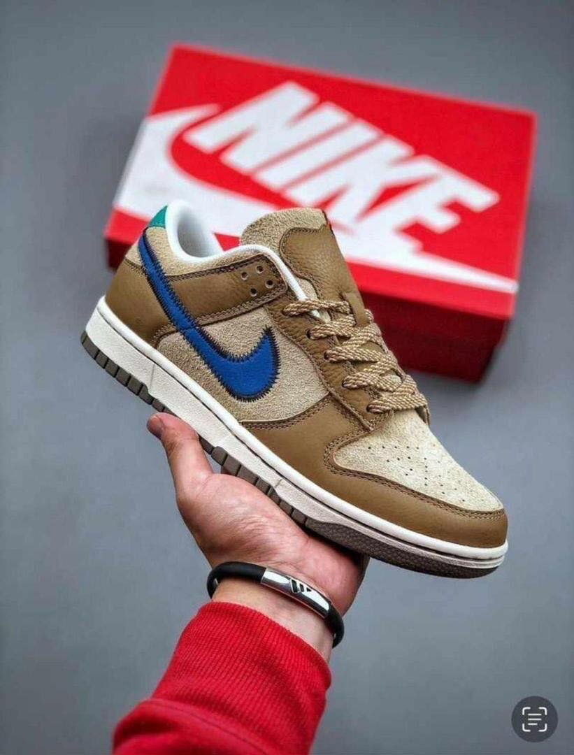 NIKE SB CLASSIC