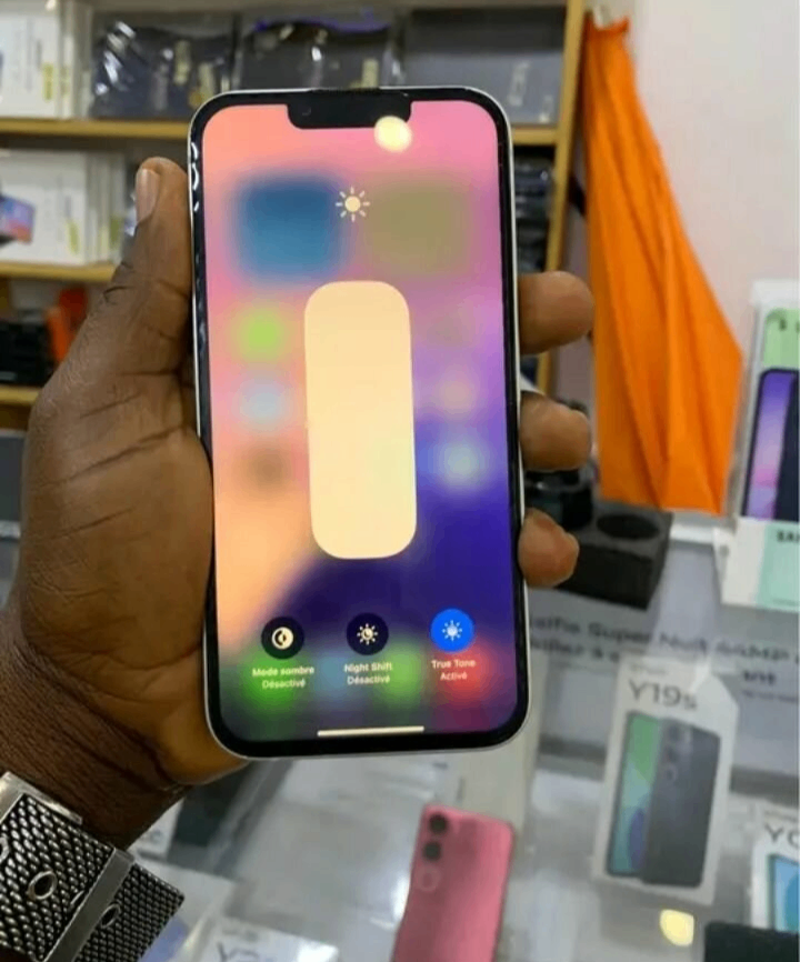 iPhone 13 Blanc 64 Go