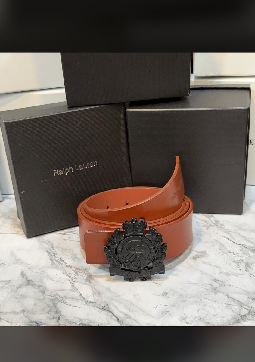 Ceinture en cuir emblématique