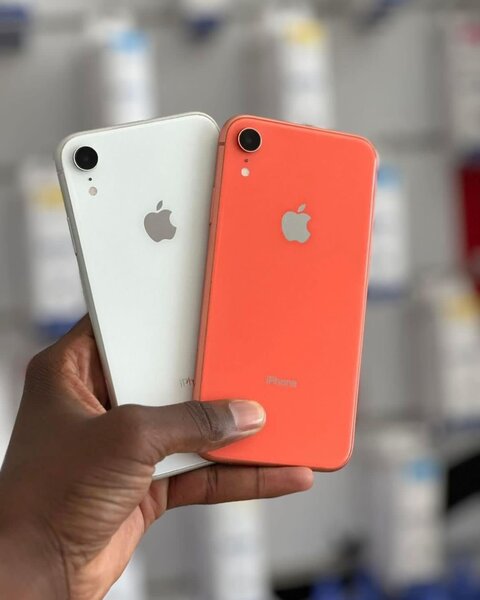 iPhone XR 64 GB