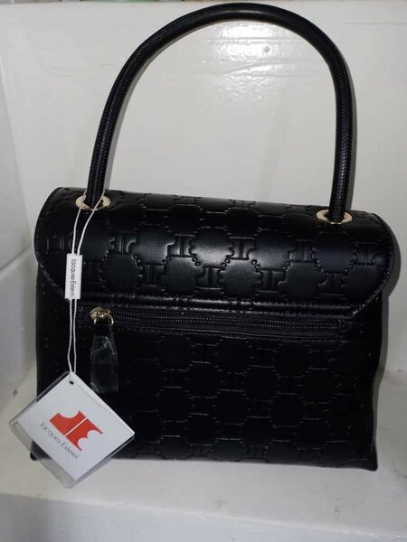 Sac à main noir élégant