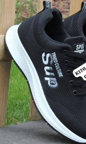 unisex sneakers