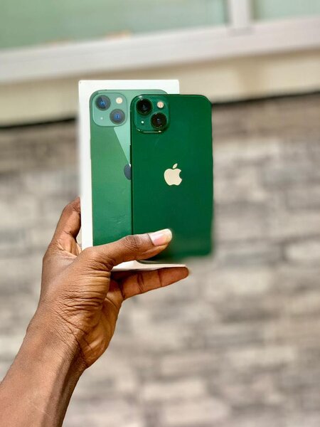 iPhone 13