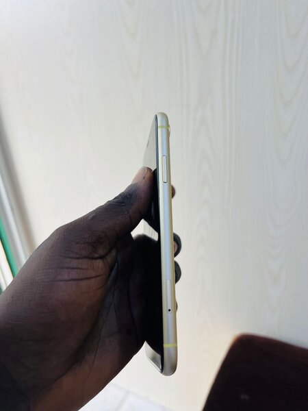 iPhone XR quasi neuf