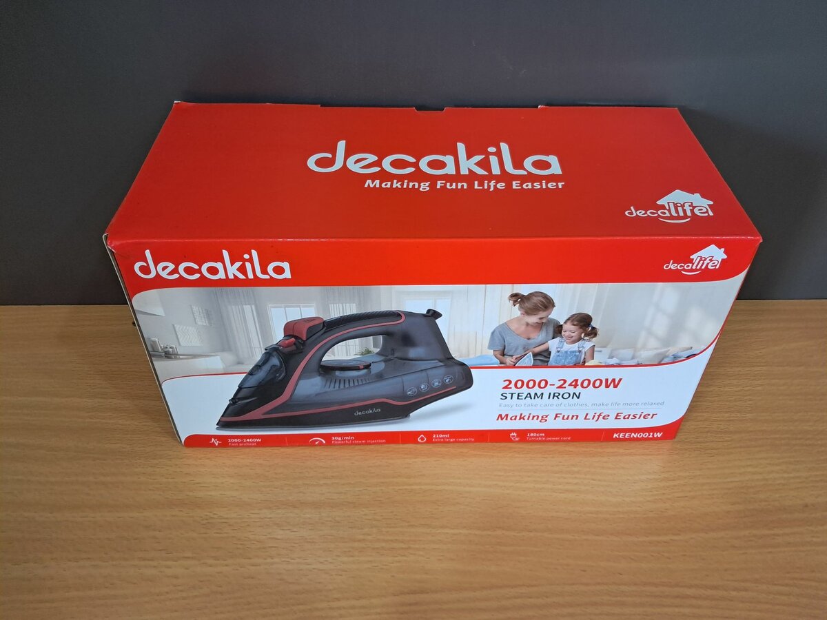 DECAKILA 2000-2400W steam iron