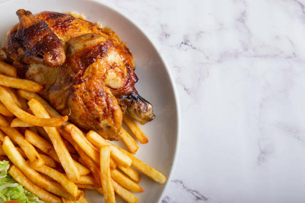 Poulet rôti avec frites