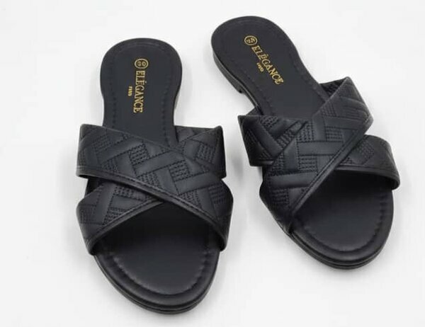 Sandales noires tressées