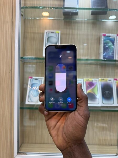 iPhone 13 Simple Épuré