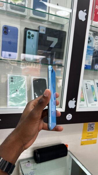 iPhone XR 64Go sans ID