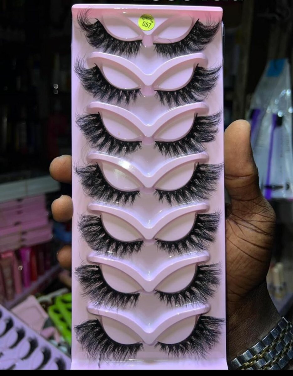 Faux Cils Dramatiques