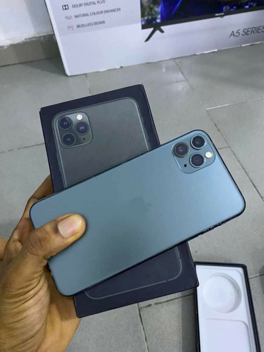 iPhone 11 pro 64go neuf dans carton