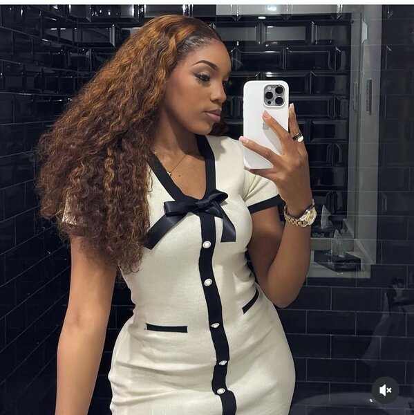 Robe Élégante Noire et Blanche