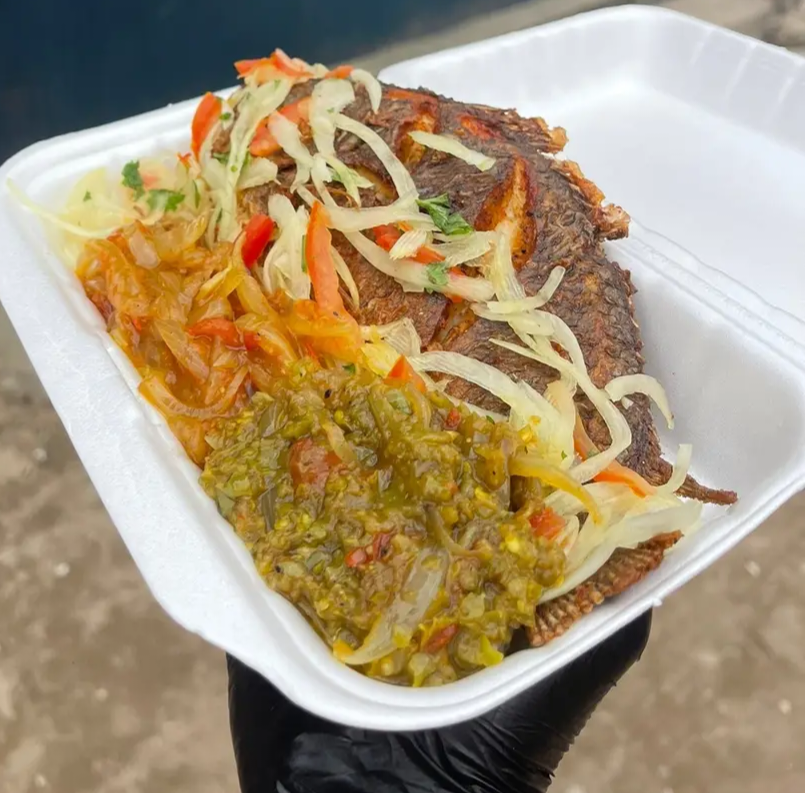 Poisson Grillé avec Garniture