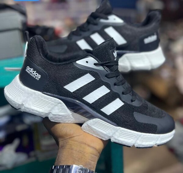 Chaussures addidas