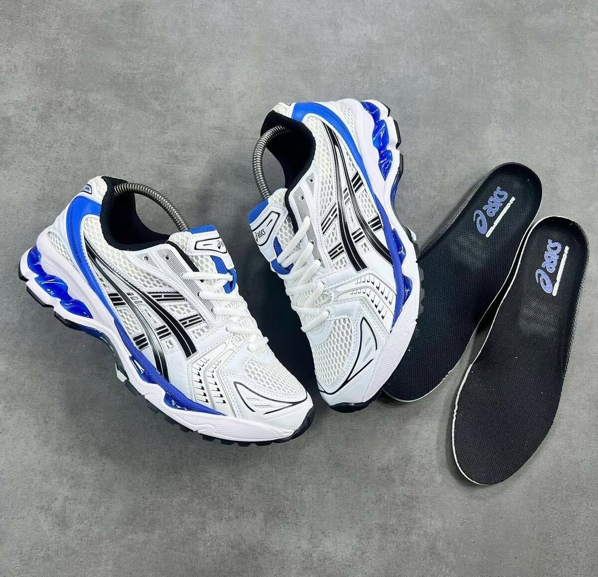 ASICS SNEAKER
