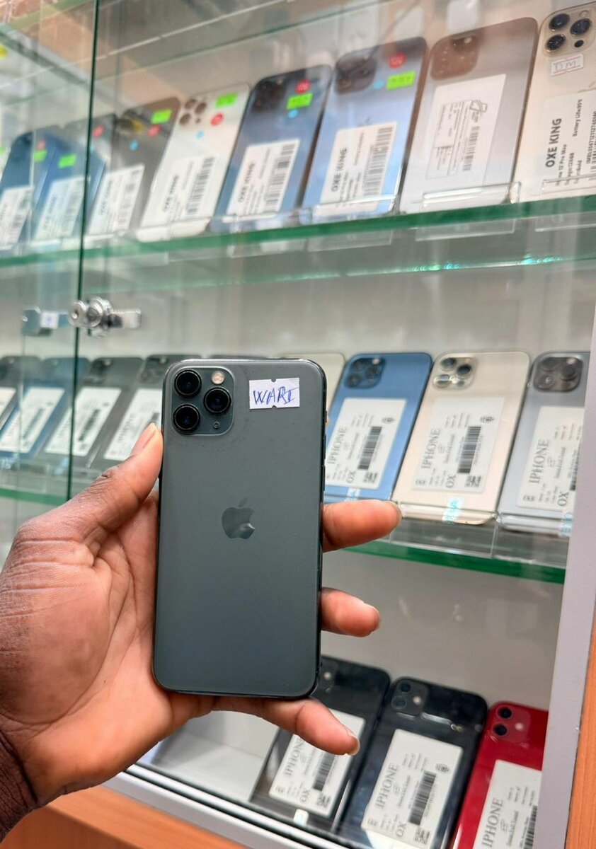 iPhone 11 Pro 64Go tout passe