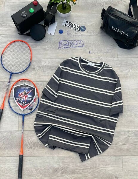 T-shirt rayé décontractée