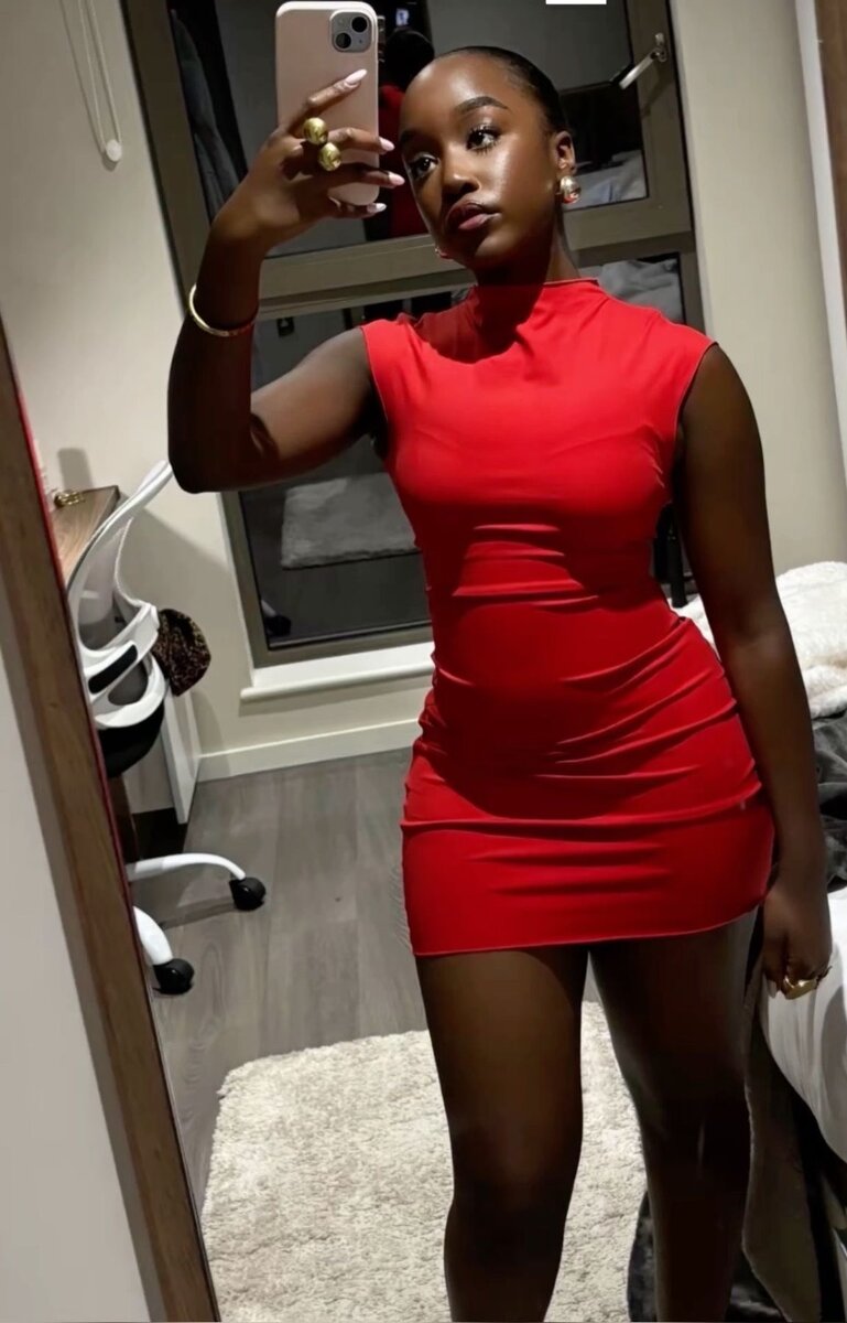 Robe moulante élégante femme