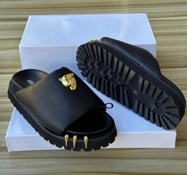 Mules noires élégantes