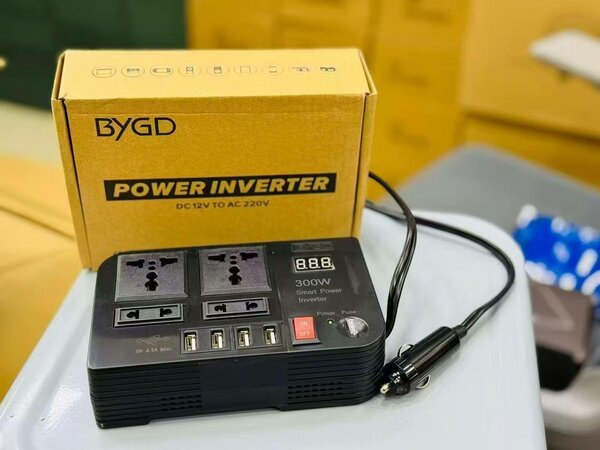 Onduleur Voiture 300W BYGD