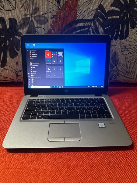 HP EliteBook 820 G3 - core i5