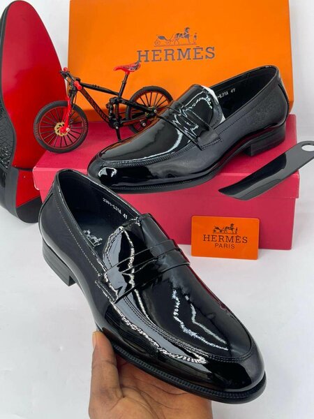 Solid Leather Executive Shoes