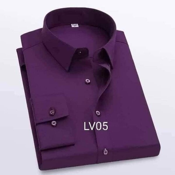 Chemise violette élégante homme