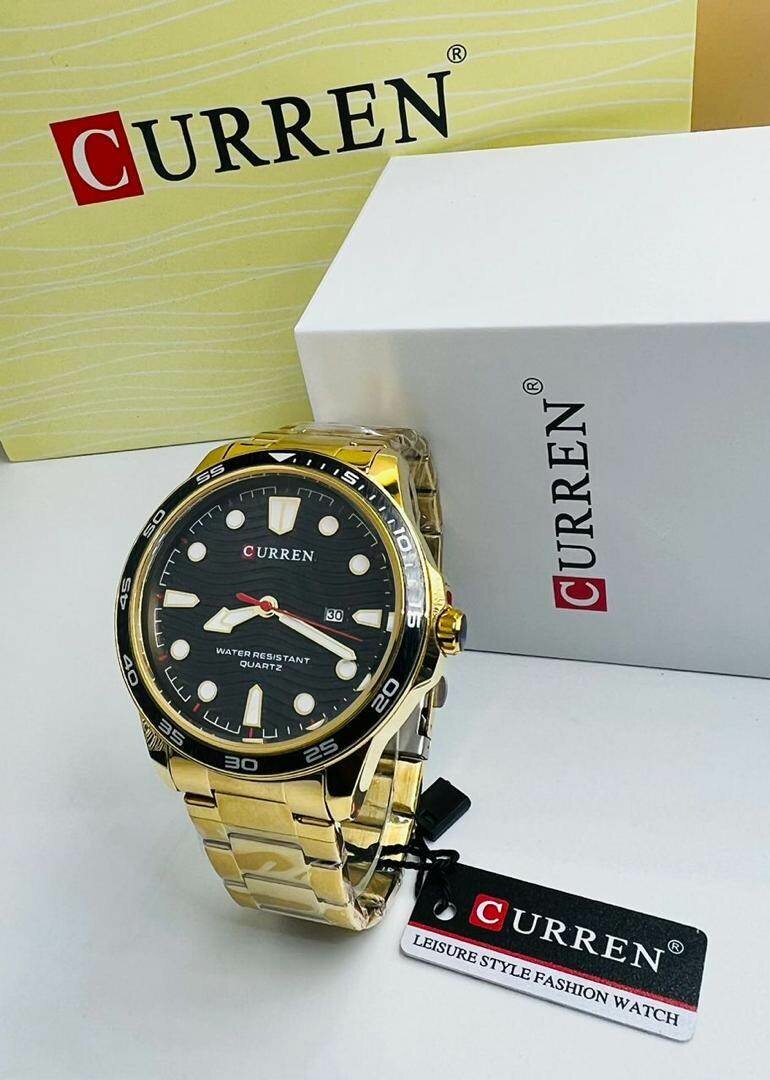 Montre de luxe disponible