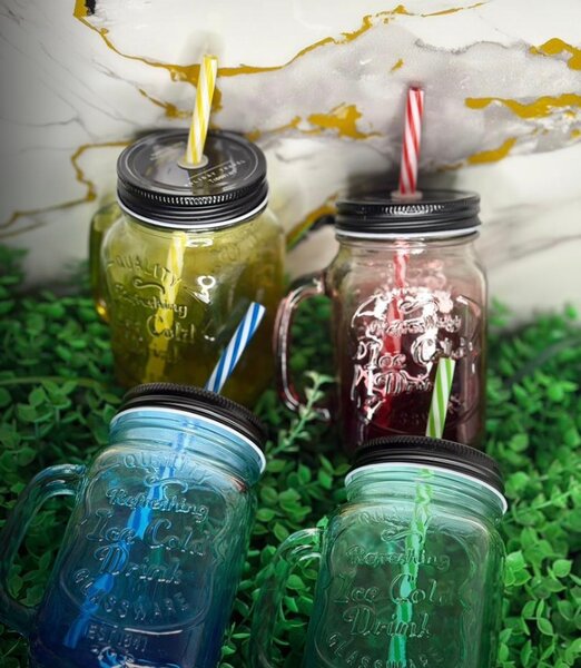 Gobelets réutilisables colorés