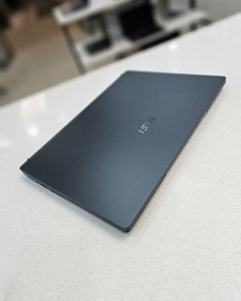  MSI MORPEN 14 Laptop