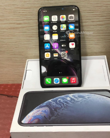 iPhone XR - 64 Go