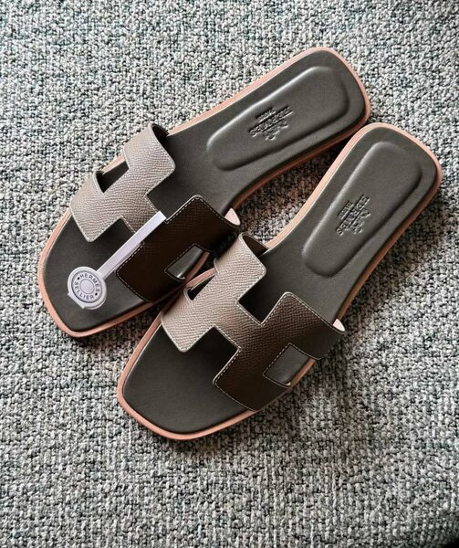 Sandales en cuir élégantes