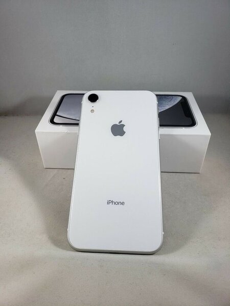 iPhone XR