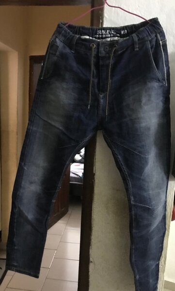 Jeans slim homme délavé