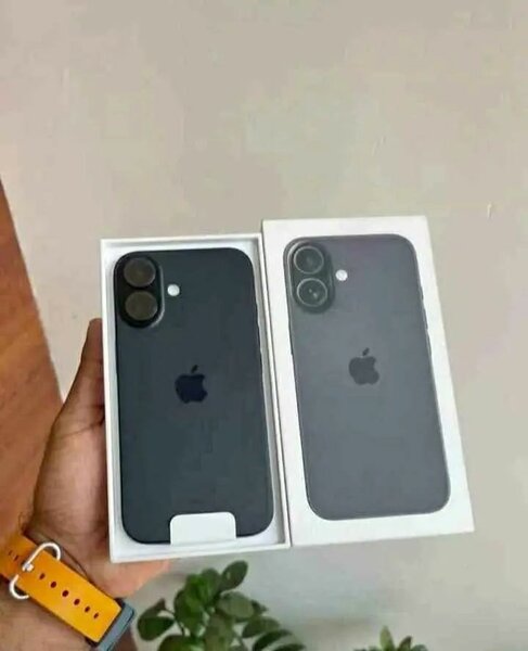 iPhone 16 simple Noir