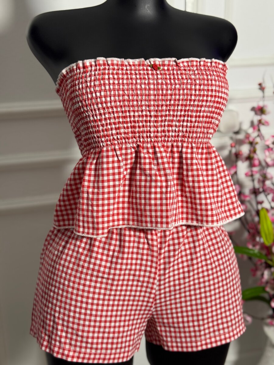 Combishort à carreaux rouge