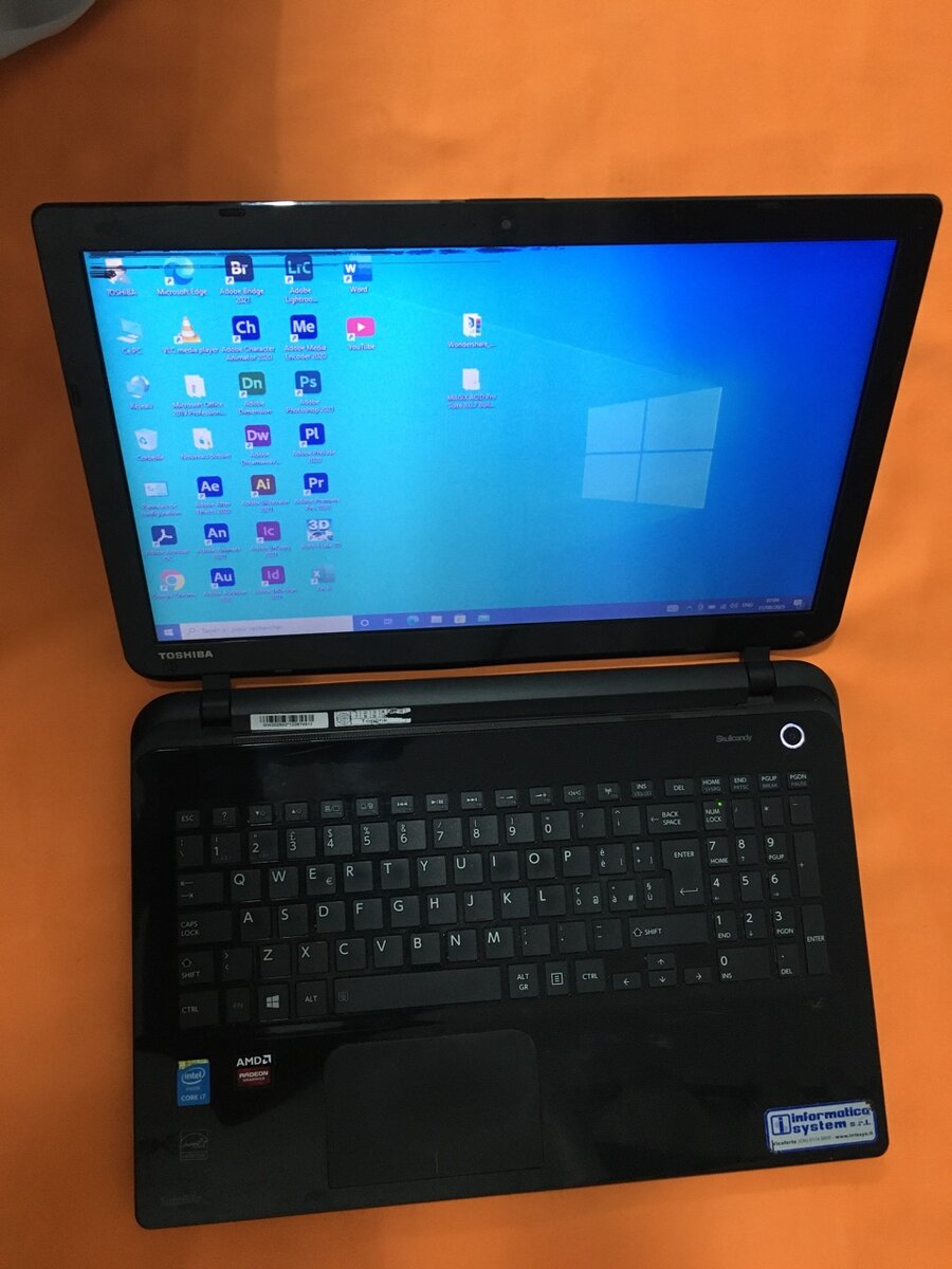 Toshiba satellite  Core i7