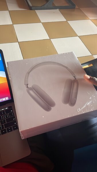 AirPods Max Smart Case