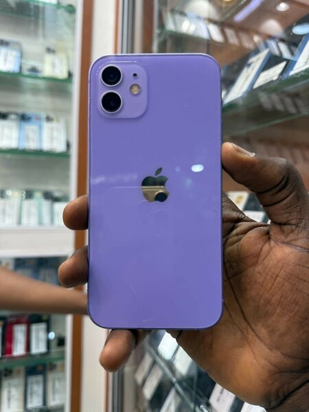 iPhone 12