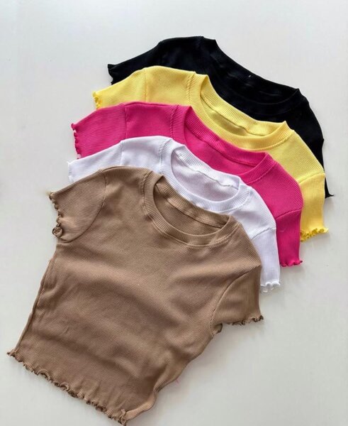 Lot de T-shirts colorés pour femmes