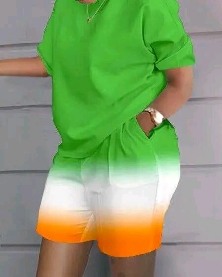 Ensemble femme : T-shirt vert et Short dégradé