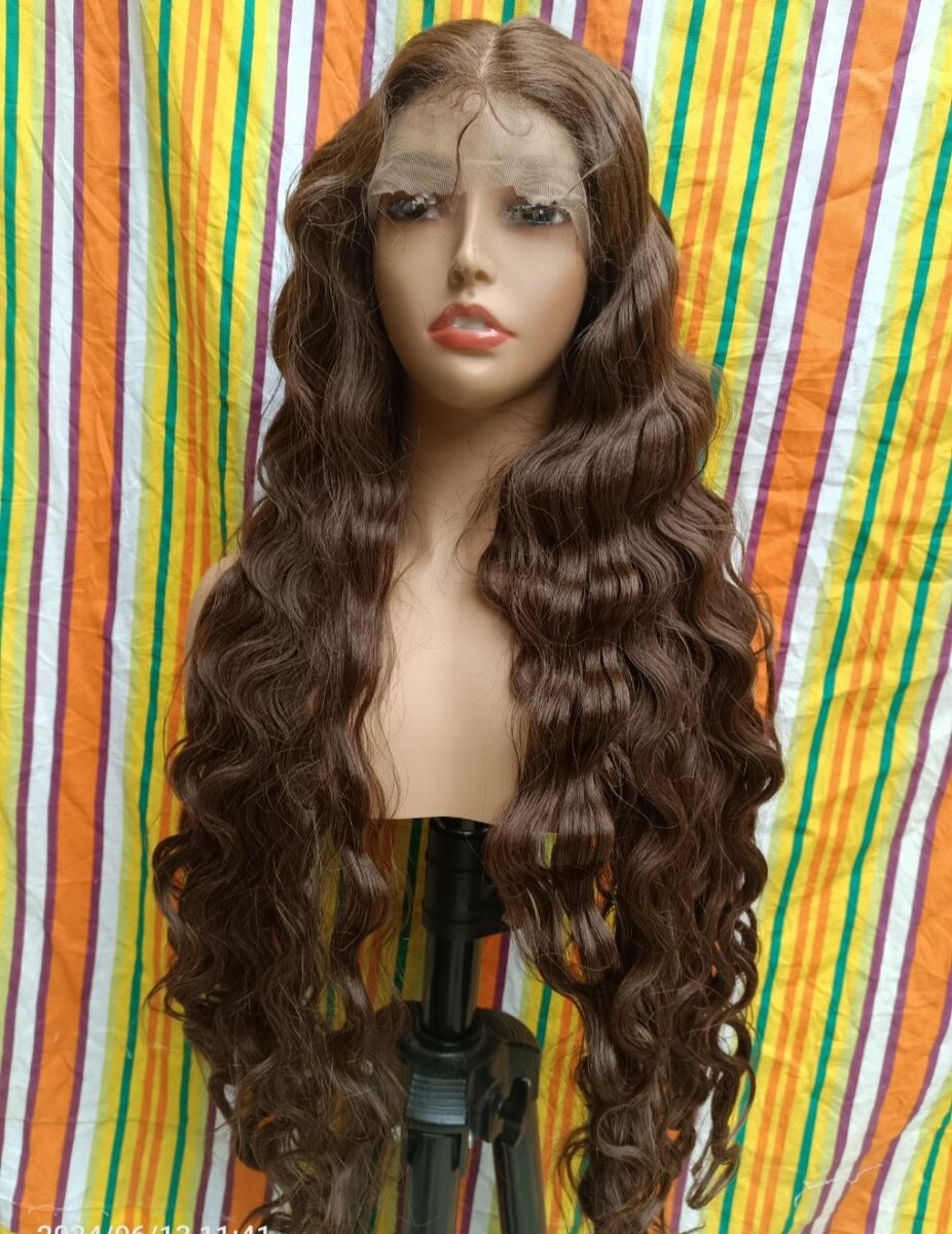 Perruque semi-naturelles