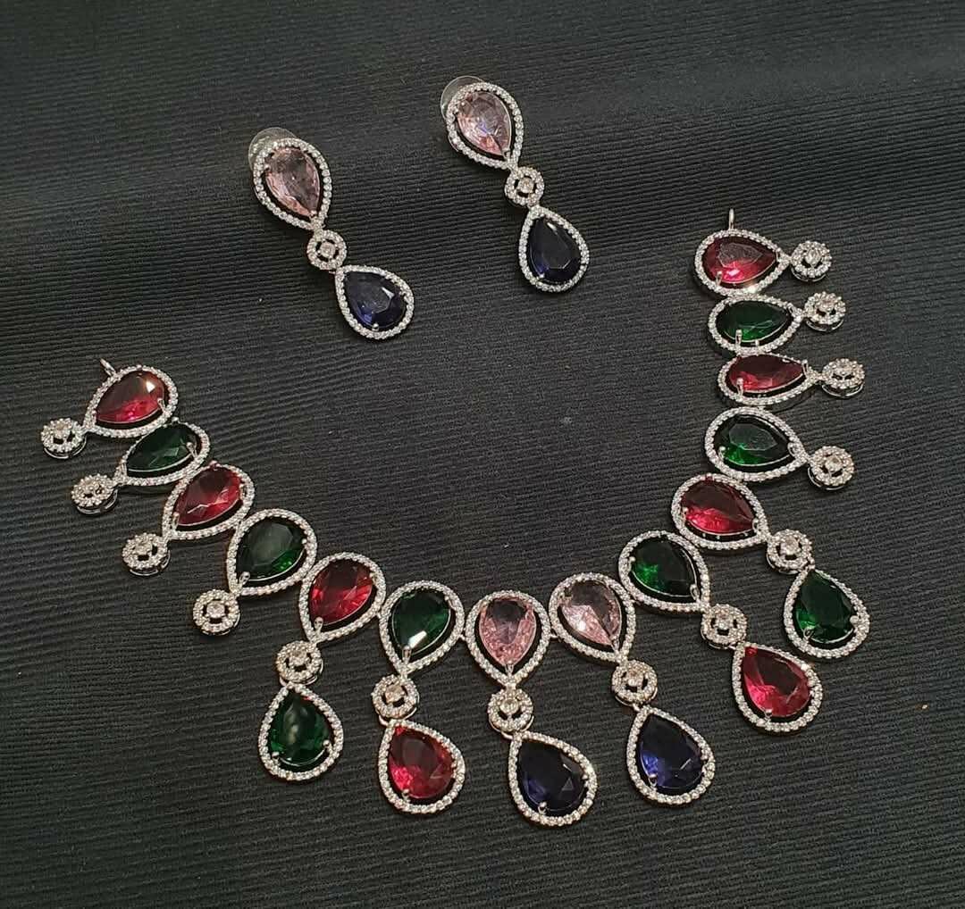 Ladies wedding set Necklace and earrings