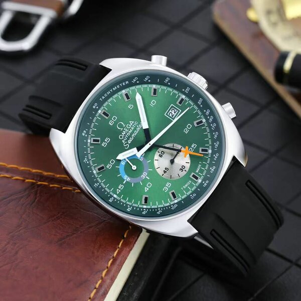 Montre Chronographe Homme Élégante